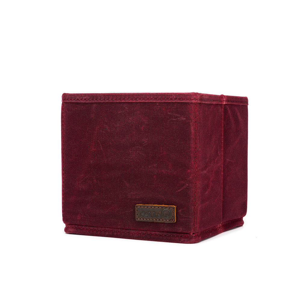 Della Q Maker's Train Case in Plum at Fabulous Yarn Della Q Maker's Train Case in Plum at Fabulous Yarn